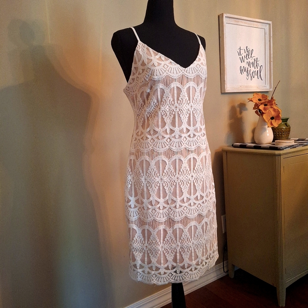 Leith Cream Nude Lace Overlay Mini Dress Sz M